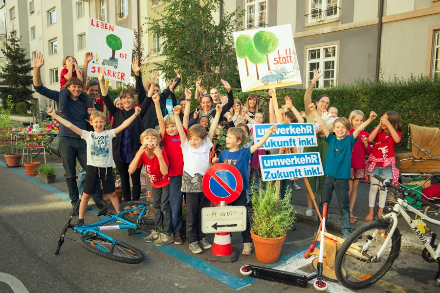 Brot und Spiele von Alexander und Freunden in Basel am PARK(ing) Day 2019