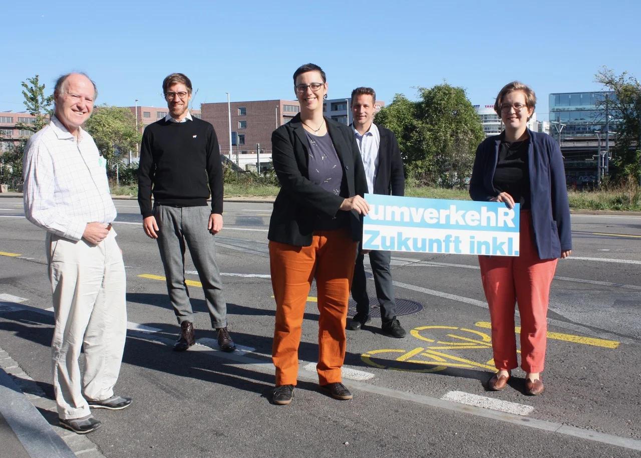 Lancierung der Stadtklima-Initiativen durch Vertreter und Vertreterinnen verschiedener Parteien, Verbänden und Organisationen